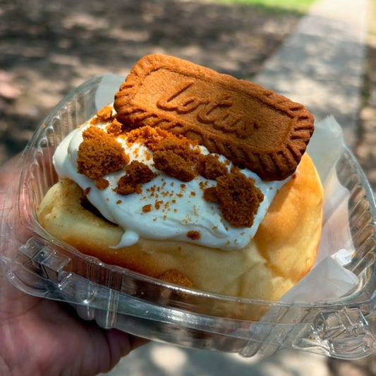 Biscoff Roll - Lotus Cookie Butter Cinnamon Roll | Maria Lupita Bakery